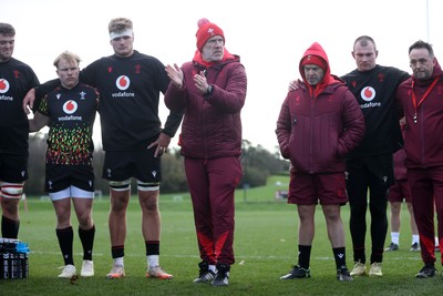 191125 - Wales Rugby Training ahead of their game this weekend against New Zealand - Steve Tandy, Head Coach during training