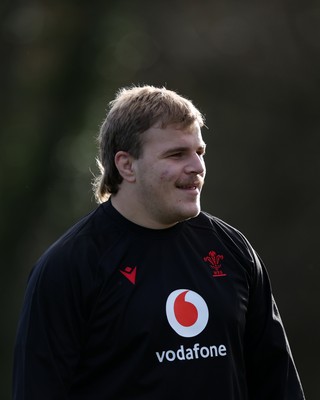 191125 - Wales Rugby Training ahead of their game this weekend against New Zealand - Archie Griffin during training