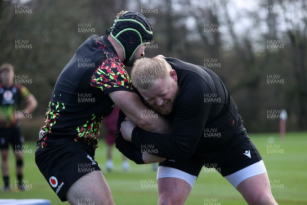 191125 - Wales Rugby Training ahead of their game this weekend against New Zealand - Keiron Assiratti during training