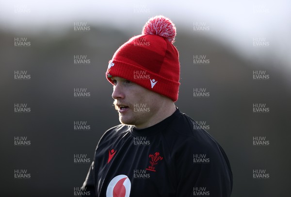 191125 - Wales Rugby Training ahead of their game this weekend against New Zealand - Nick Tompkins during training
