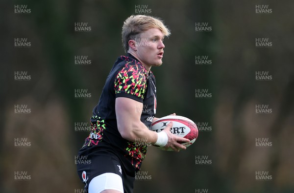 191125 - Wales Rugby Training ahead of their game this weekend against New Zealand - Blair Murray during training