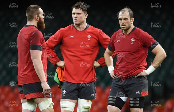 200220 - Wales Rugby Training - Jack Ball, Will Rowlands and Alun Wyn Jones during training