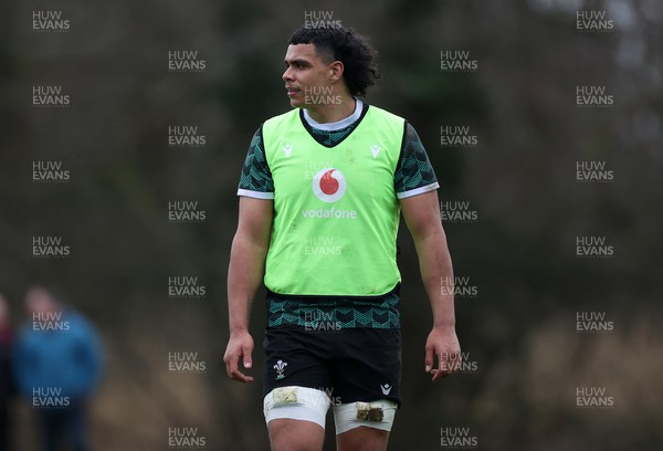 200224 - Wales Rugby Training in the week leading up to their 6 Nations game against Ireland - Mackenzie Martin during training