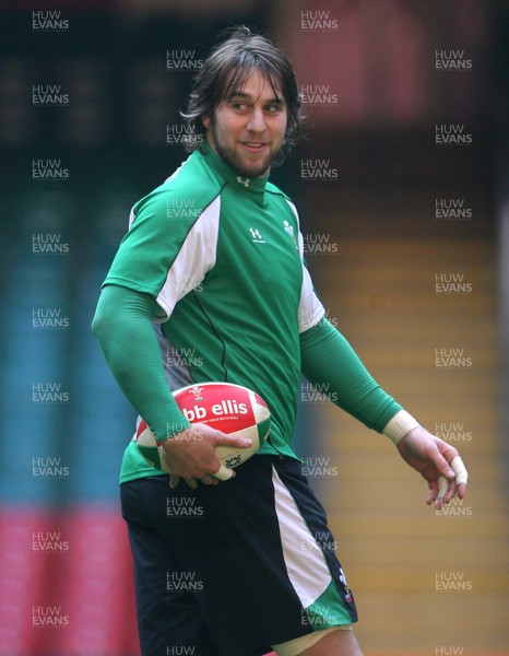 20.03.09 - Wales Rugby Wales Ryan Jones takes part in a training session ahead of his sides Six Nations decider against Ireland tomorrow (Sat) 