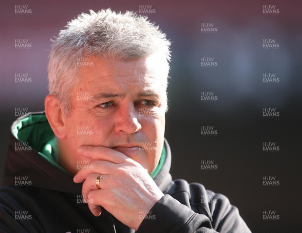 20.03.09 - Wales Rugby Wales head coach Warren Gatland  a training session ahead of his sides Six Nations decider against Ireland tomorrow (Sat) 
