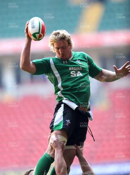 20.03.09 - Wales Rugby Wales Andy Powell takes part in a training session ahead of his sides Six Nations decider against Ireland tomorrow (Sat) 