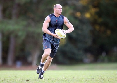 20.05.07  Wales rugby on Tour to Australia Gareth Thomas during training in Terrigal. 
