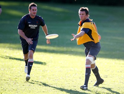 20.05.07  Wales rugby on Tour to Australia Lee Byrne(lt) and Scott Morgan(rt) during the warm-up at training in Terrigal. 