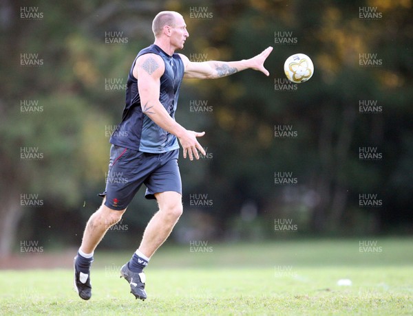 20.05.07  Wales rugby on Tour to Australia Gareth Thomas during training in Terrigal. 