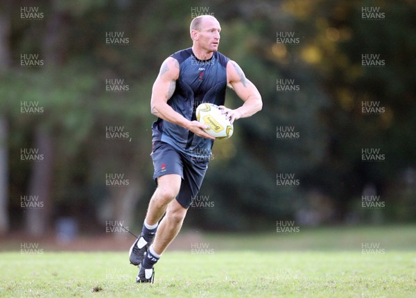 20.05.07  Wales rugby on Tour to Australia Gareth Thomas during training in Terrigal. 