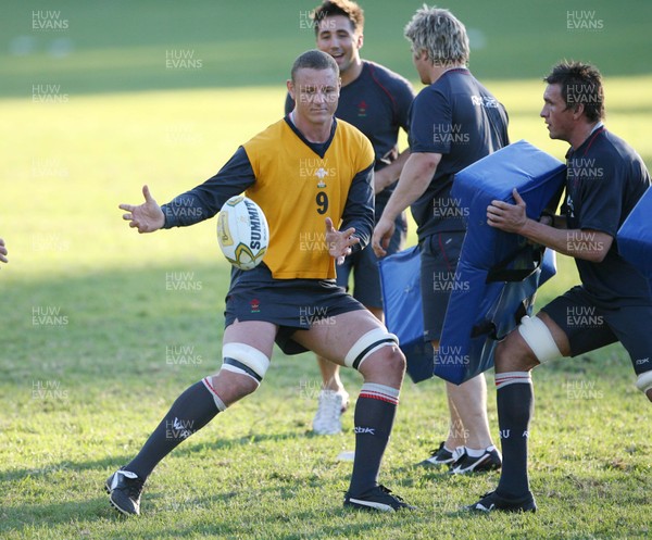 20.05.07  Wales rugby on Tour to Australia Brent Cockbain during  training in Terrigal. 