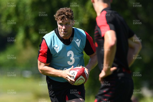 200622 - Wales Rugby Training - Will Rowlands during training