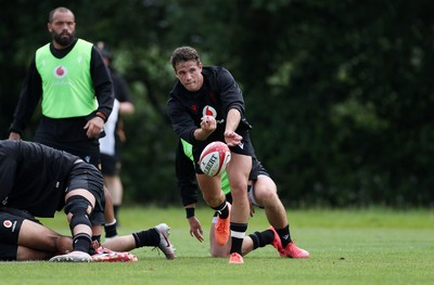 200625 - Wales Rugby Training - Kieran Hardy during training