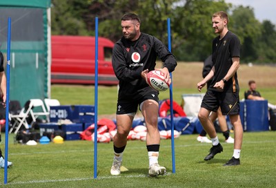 200625 - Wales Rugby Training - Gareth Thomas during training