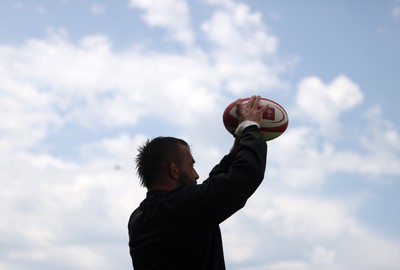 200625 - Wales Rugby Training - Liam Belcher during training