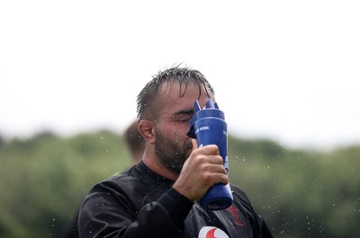 200625 - Wales Rugby Training - Liam Belcher during training