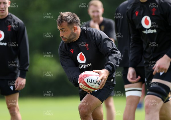200625 - Wales Rugby Training - Liam Belcher during training