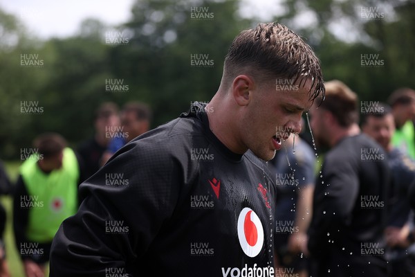 200625 - Wales Rugby Training - Alex Mann during training