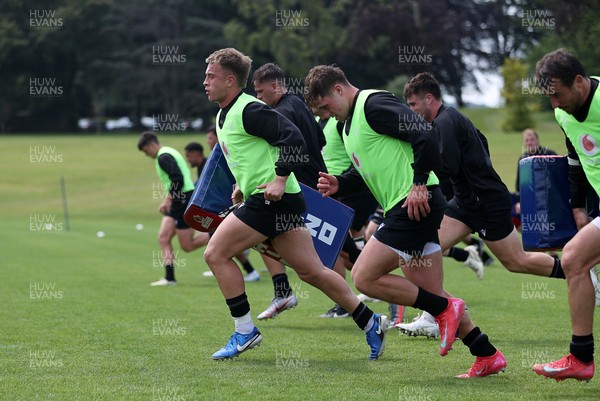 200625 - Wales Rugby Training - Cameron Winnett during training