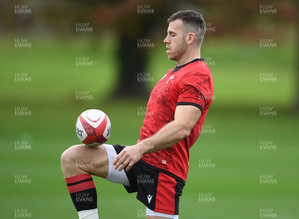 201020 - Wales Rugby Training - Gareth Davies during training