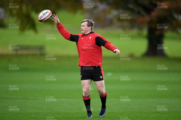 201020 - Wales Rugby Training - Nick Tompkins during training