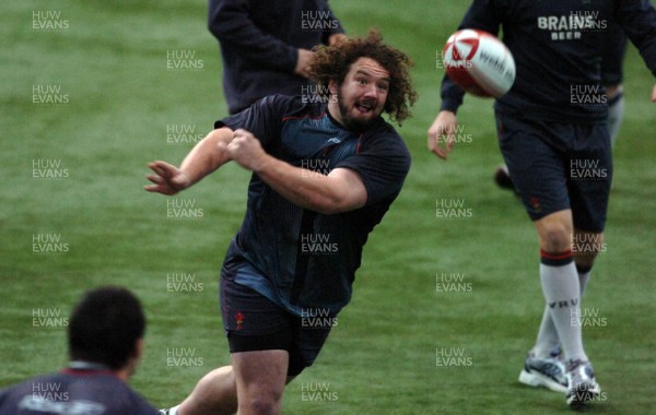20.11.06 - Wales Training - Adam Jones during training 