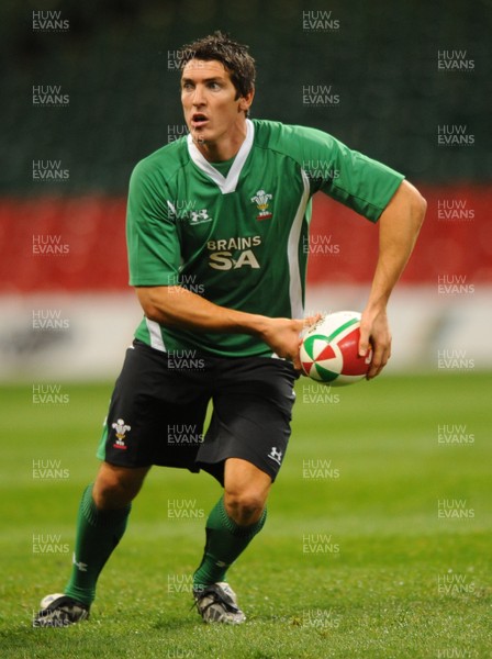 20.11.08 - Wales Rugby Training - Wales' James Hook during training 