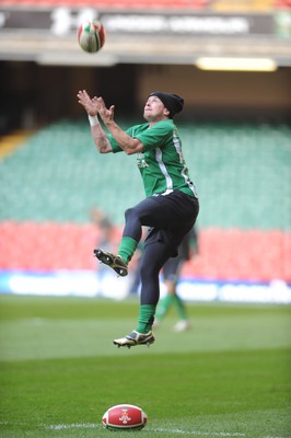 20.11.09 - Wales Rugby Captains Run - Shane Williams during training. 