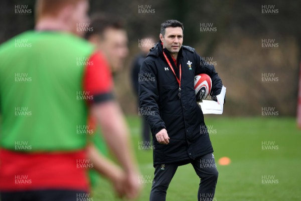 220120 - Wales Rugby Training - Stephen Jones during training