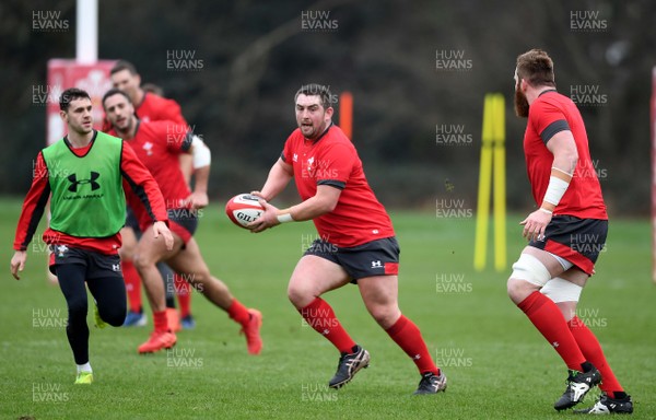 220120 - Wales Rugby Training - Wyn Jones during training
