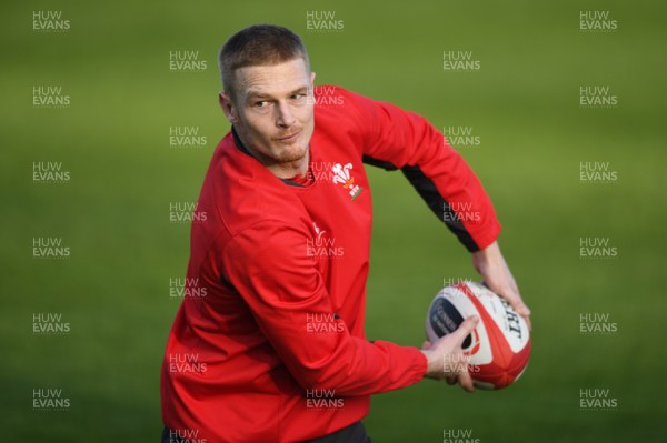 210120 - Wales Rugby Training - Johnny McNicholl during training
