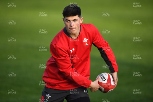 210120 - Wales Rugby Training - Louis Rees-Zammit during training