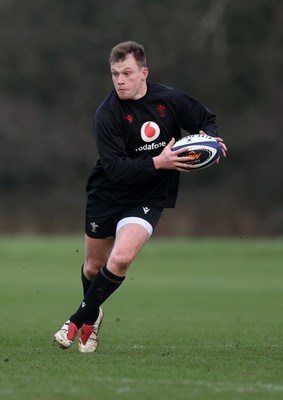 210125 - Wales Rugby Training in their first week of the 6 Nations Campaign - Nick Tompkins during training