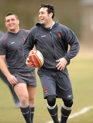 21.02.08 - Wales Rugby Training - Stephen Jones in action during training 