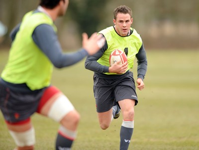 21.02.08 - Wales Rugby Training - Lee Byrne in action during training 