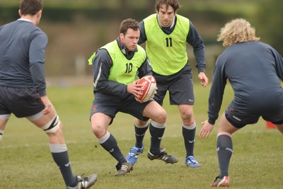 21.02.08 - Wales Rugby Training - Mark Jones in action during training 