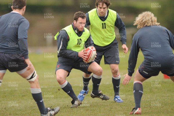 21.02.08 - Wales Rugby Training - Mark Jones in action during training 