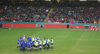 21.02.11 - The Wales rugby squad train at the Millennium Stadium during a session open to the members of the public to watch  