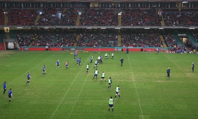 21.02.11 - The Wales rugby squad train at the Millennium Stadium during a session open to the members of the public to watch  