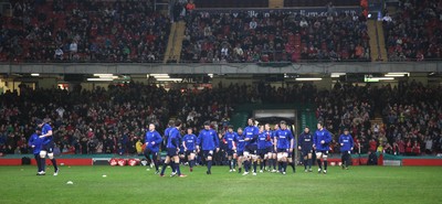 21.02.11 - The Wales rugby squad train at the Millennium Stadium during a session open to the members of the public to watch  