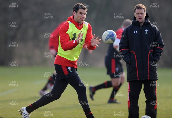 210212 - Wales Rugby Training -Mike Phillips during training