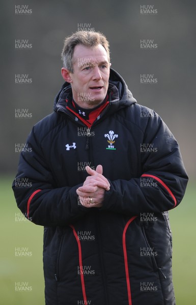 210212 - Wales Rugby Training -Rob Holwey during training