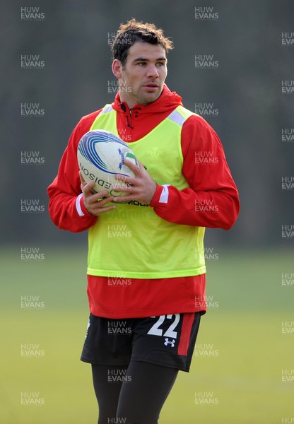 210212 - Wales Rugby Training -Mike Phillips during training