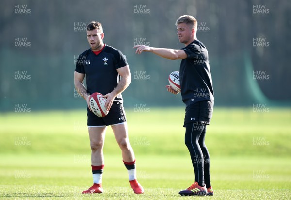 210219 - Wales Rugby Training - Gareth Davies (left) and Gareth Anscombe during training