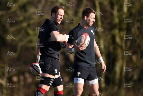 210219 - Wales Rugby Training - Alun Wyn Jones and Liam Williams during training