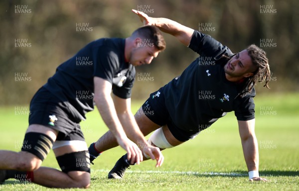 210219 - Wales Rugby Training - Justin Tipuric and Josh Navidi during training