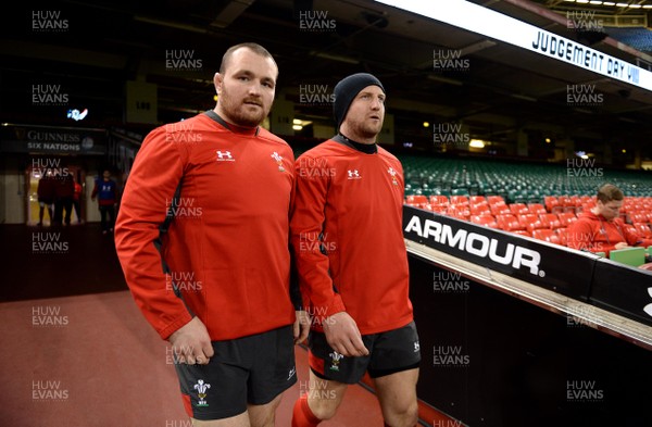 210220 - Wales Rugby Training - Ken Owens and Hadleigh Parkes during training