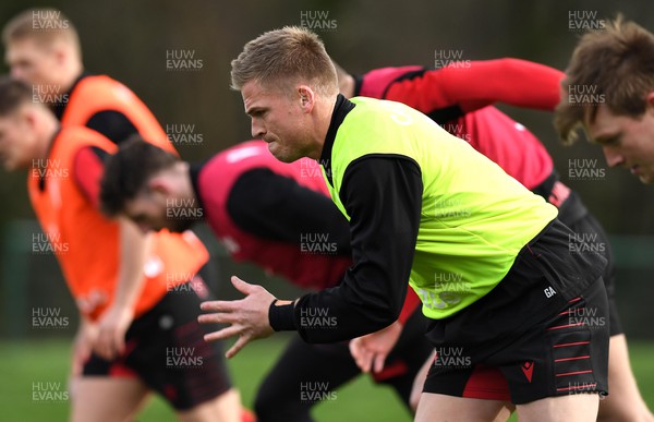210222 - Wales Rugby Training - Gareth Anscombe during training