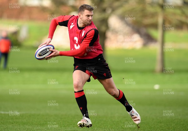 210222 - Wales Rugby Training - Dan Biggar during training