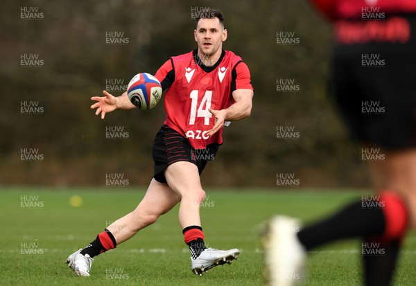 210222 - Wales Rugby Training - Tomos Williams during training